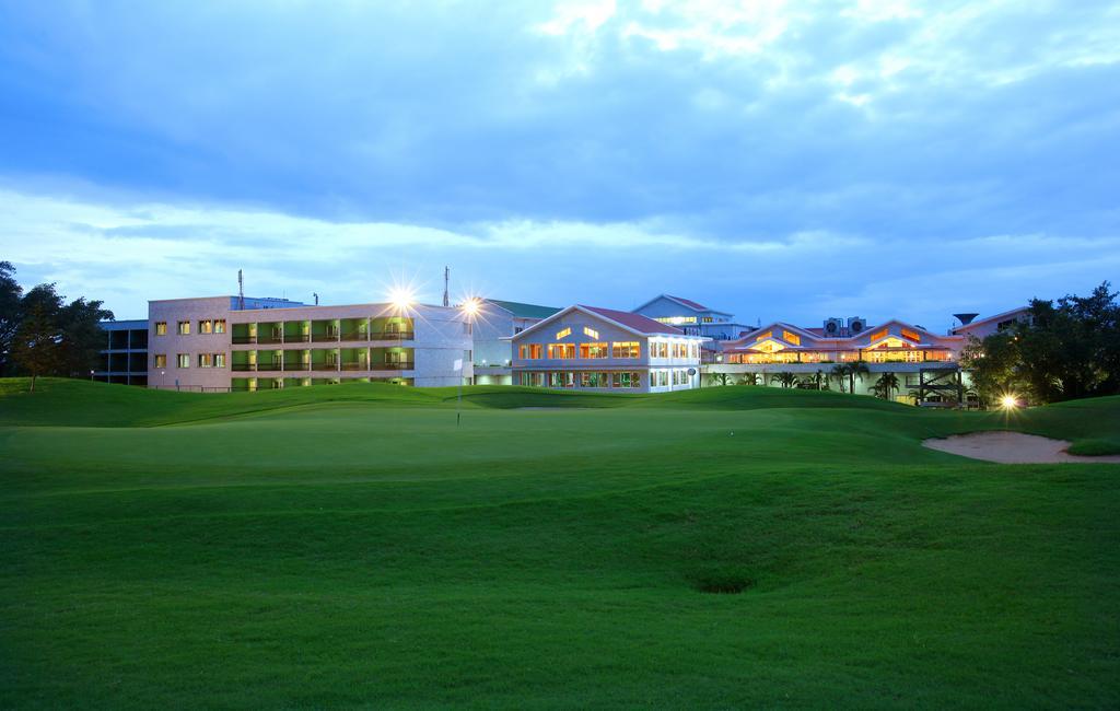 Eagleton - The Golf Resort Bidadi Εξωτερικό φωτογραφία